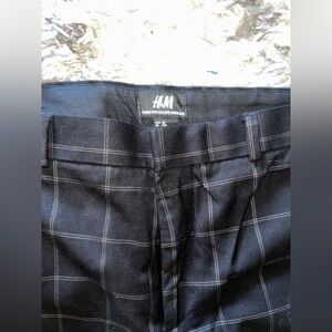 H&M Men's Navy Skinny Fit Checkered Trousers - W - 34R